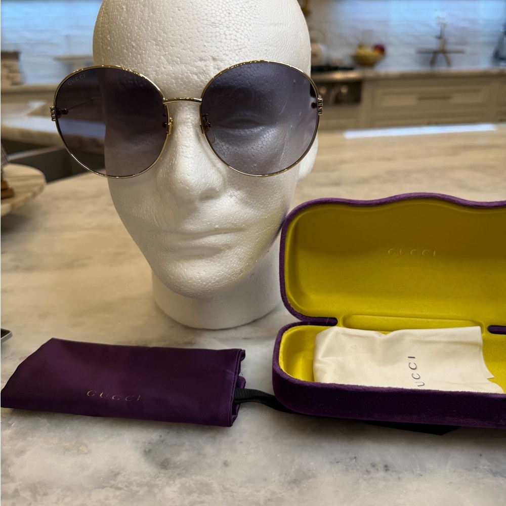 New Gucci Oversize Sunglasses